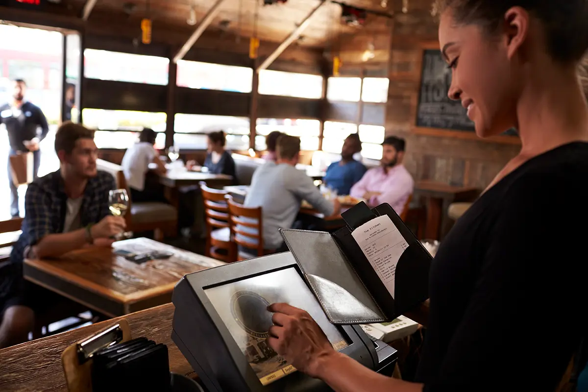 Hostelería. Preparación de factura de restaurante con TPV Cloud